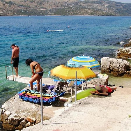 Apartments By The Sea Seget Vranjica, Trogir - 7508 Exterior foto